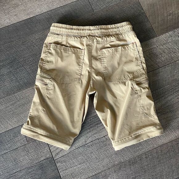Eddie Bauer Boys Tan Shorts. Size Large. - Picture 2 of 4
